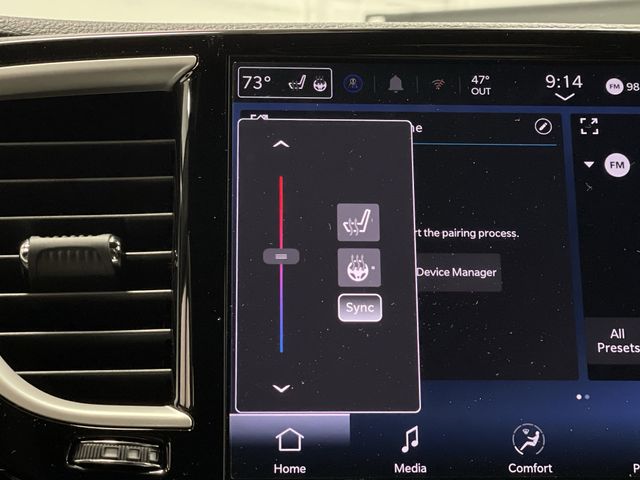 2025 Chrysler Pacifica photo 7