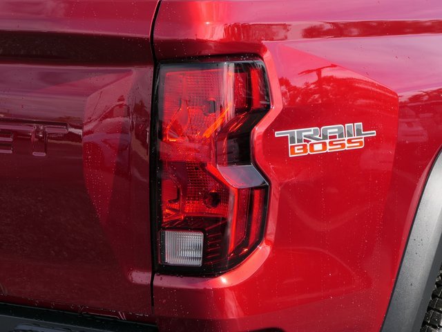 2026 Chevrolet Colorado Trail Boss photo 3