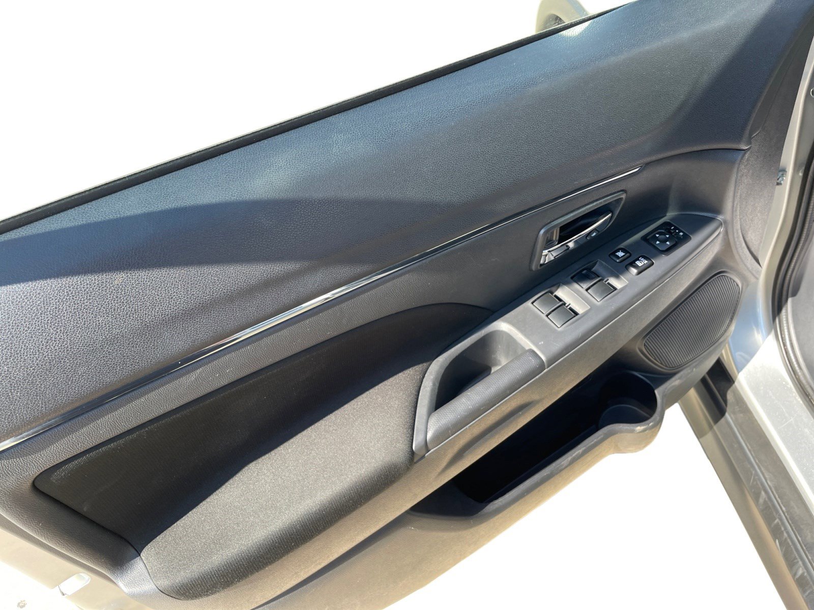 2024 Mitsubishi Outlander Sport SE photo 15