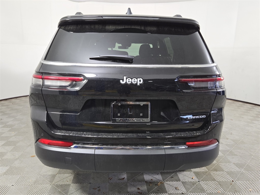 2025 Jeep Grand Cherokee Laredo Altitude photo 8