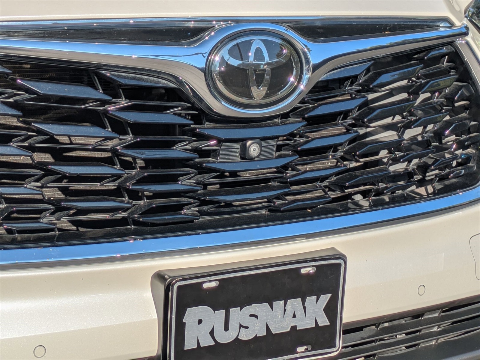 2020 Toyota Highlander Limited photo 22