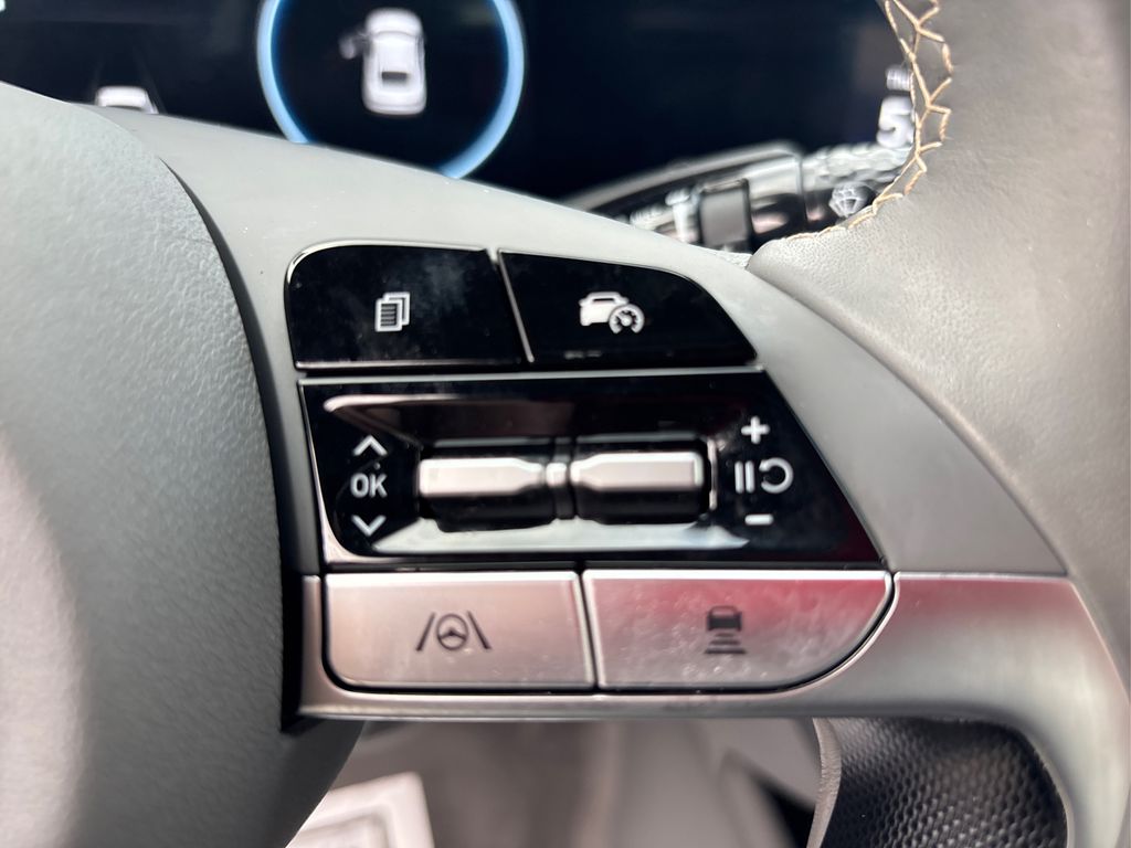 2024 Hyundai Elantra SEL Convenience photo 27