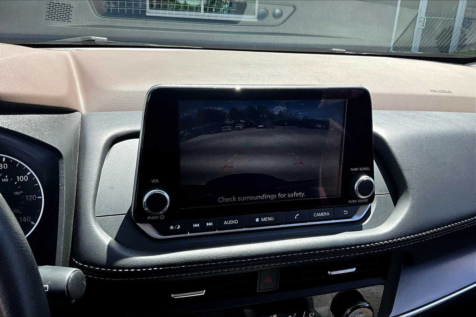 2023 Nissan Rogue SV photo 24