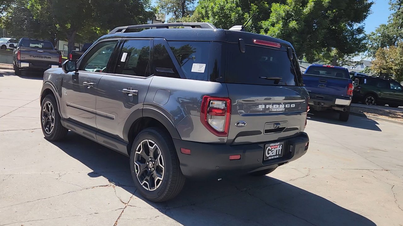 2025 Ford Bronco Sport Outer Banks photo 4