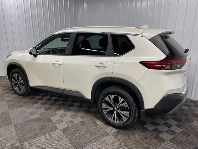 2022 Nissan Rogue SV photo 6