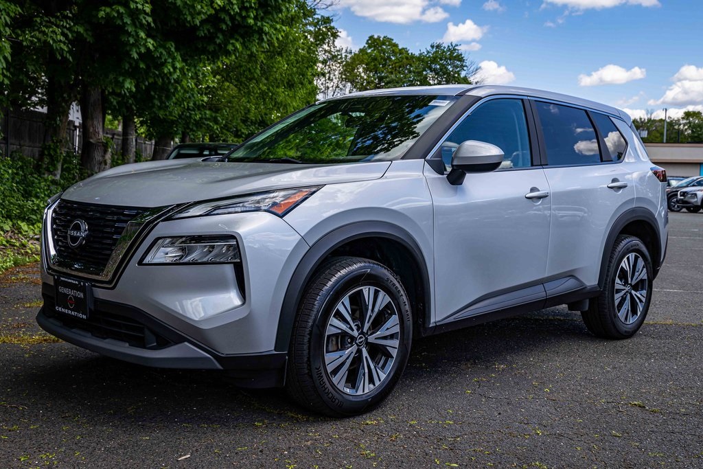 2023 Nissan Rogue SV photo 3
