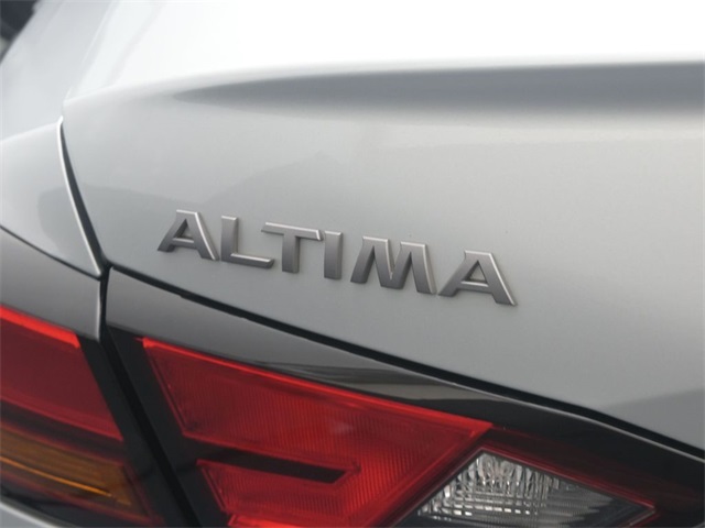 2024 Nissan Altima 2.5 SV photo 11