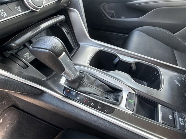 2019 Honda Accord LX photo 7