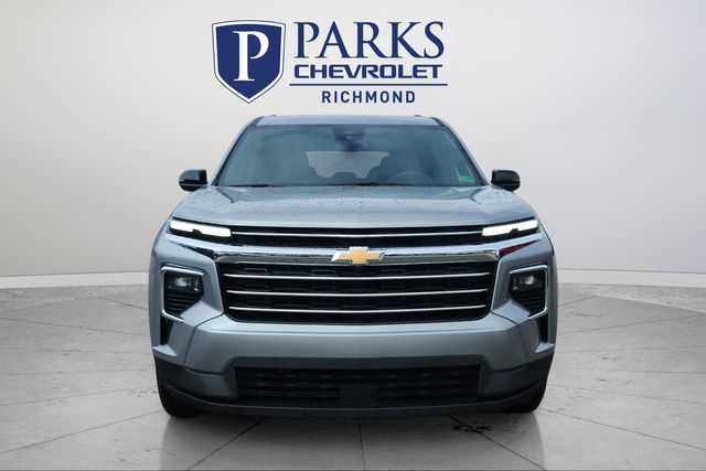 2025 Chevrolet Traverse photo 2