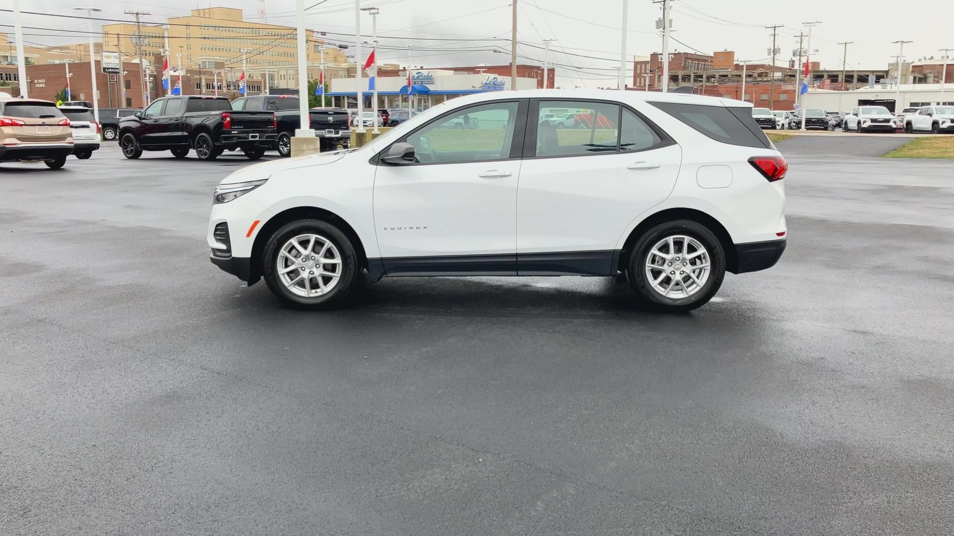 2024 Chevrolet Equinox LS photo 15