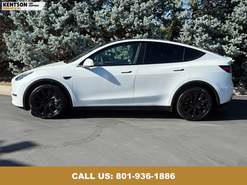 2022 Tesla Model Y Long Range photo 4