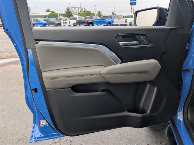 2025 Chevrolet Colorado ZR2 photo 11