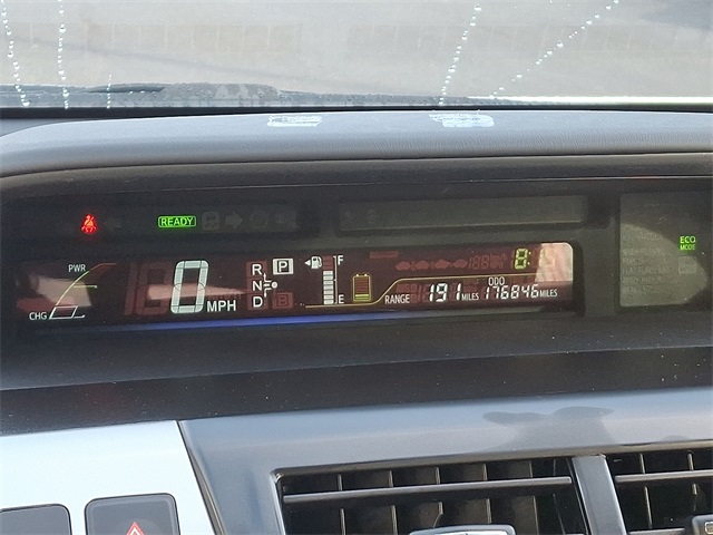 2012 Toyota Prius V Three photo 19