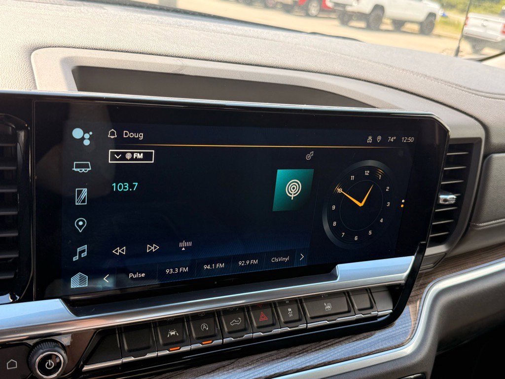 2023 Chevrolet Silverado 1500 LT photo 15