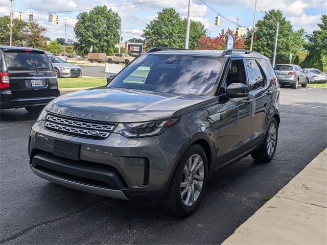 2018 Land Rover Discovery HSE photo 3
