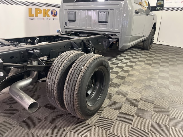 2026 Ram 3500 Tradesman photo 3