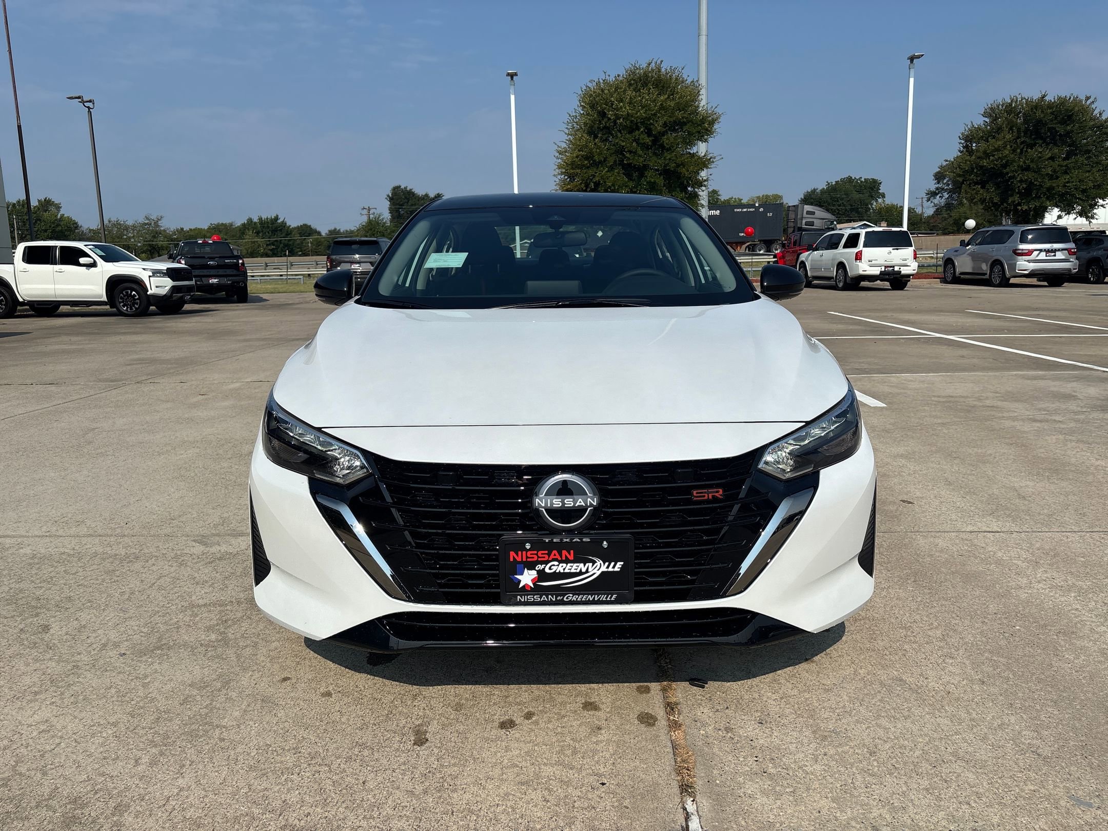 2025 Nissan Sentra SR photo 6