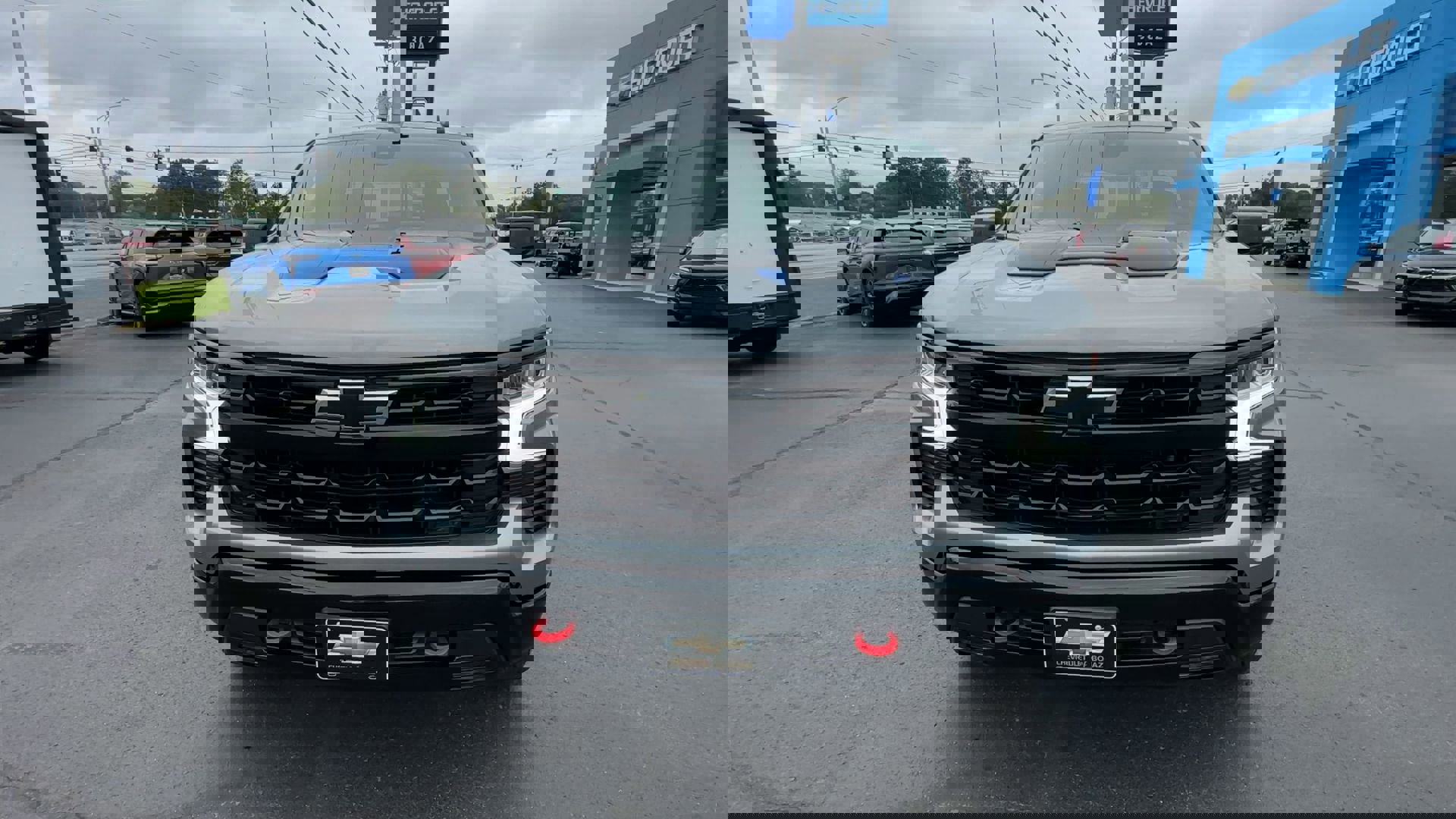 2023 Chevrolet Silverado LT Trail Boss photo 3