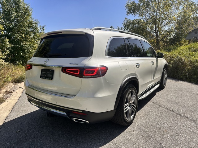 2022 Mercedes Benz GLS 450 4MATIC photo 5