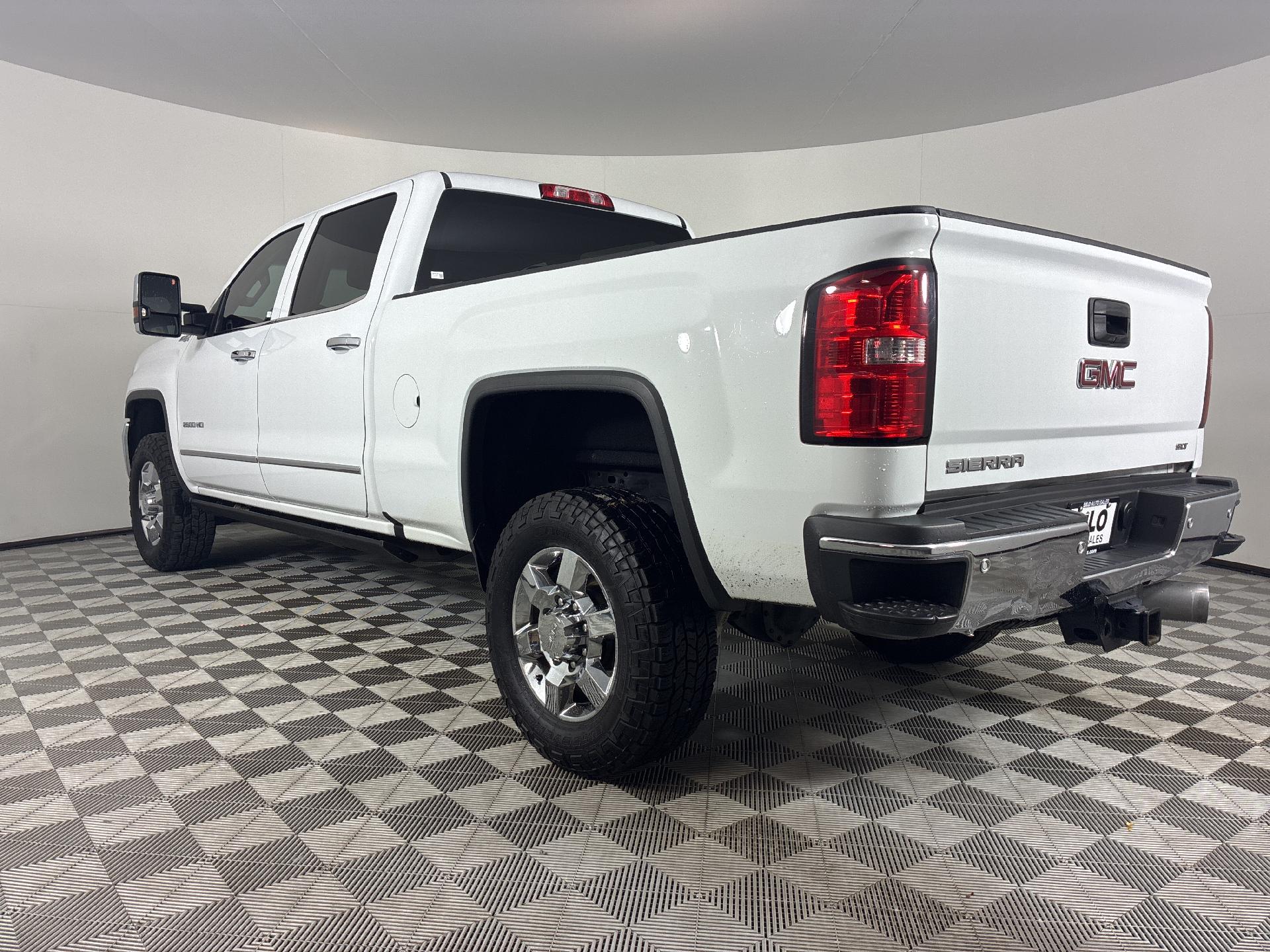 2018 Gmc Sierra SLT photo 3