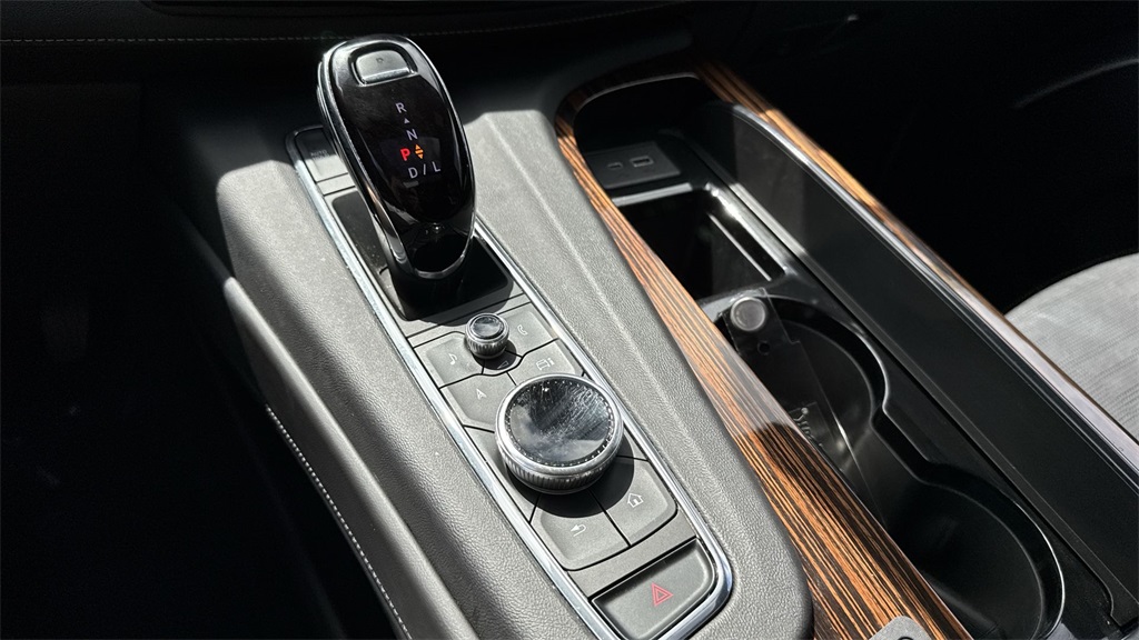 2023 Cadillac Escalade Premium Luxury photo 50