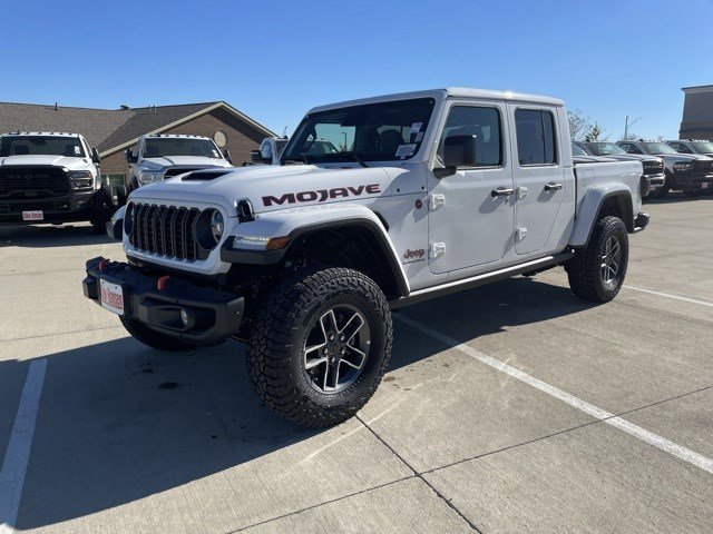 2026 Jeep Gladiator Mojave X's photo