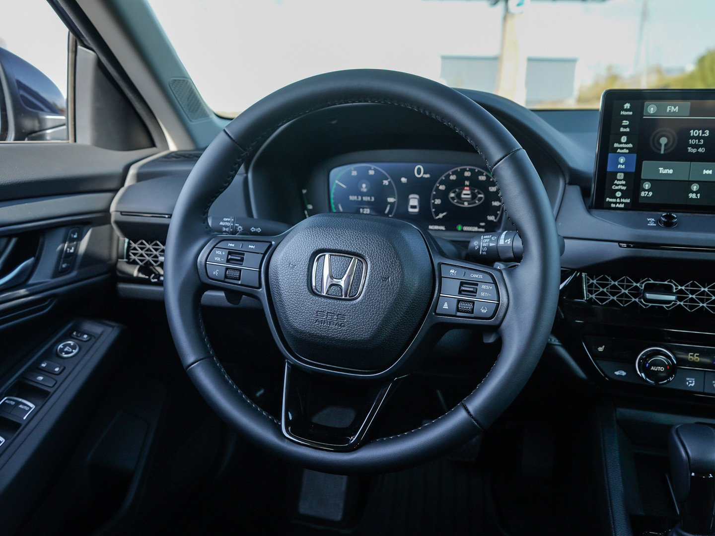 2025 Honda Accord Hybrid EX-L photo 9
