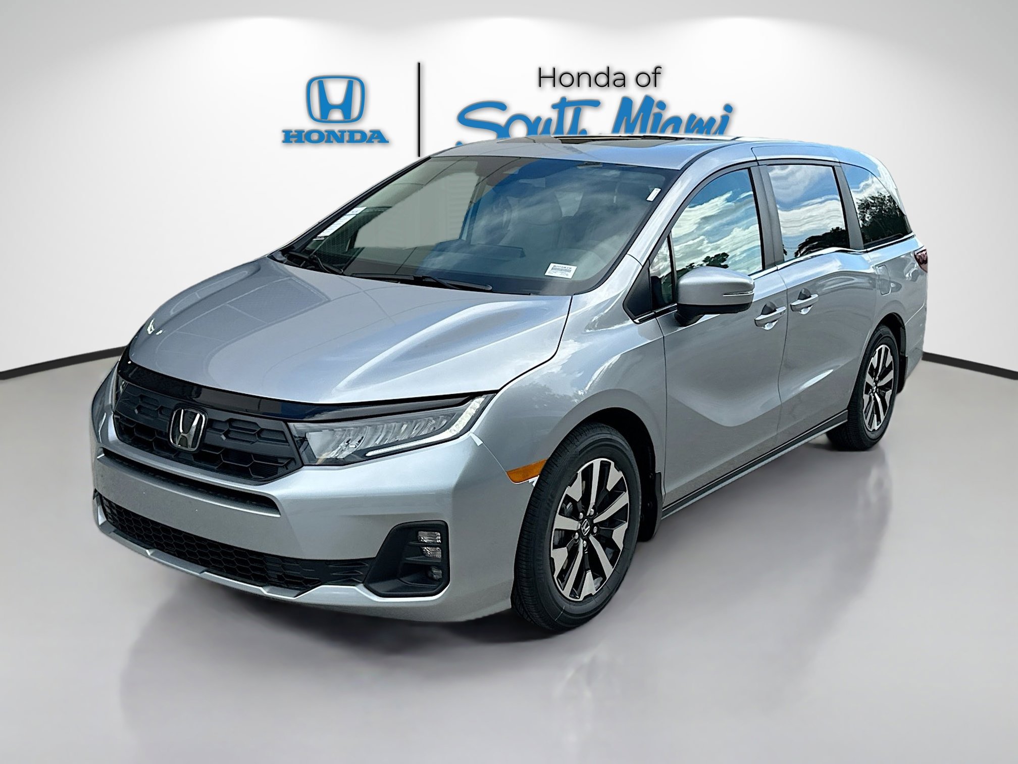 2026 Honda Odyssey EX-L photo 3