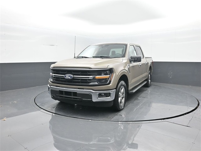 2025 Ford F-150 XLT photo 3