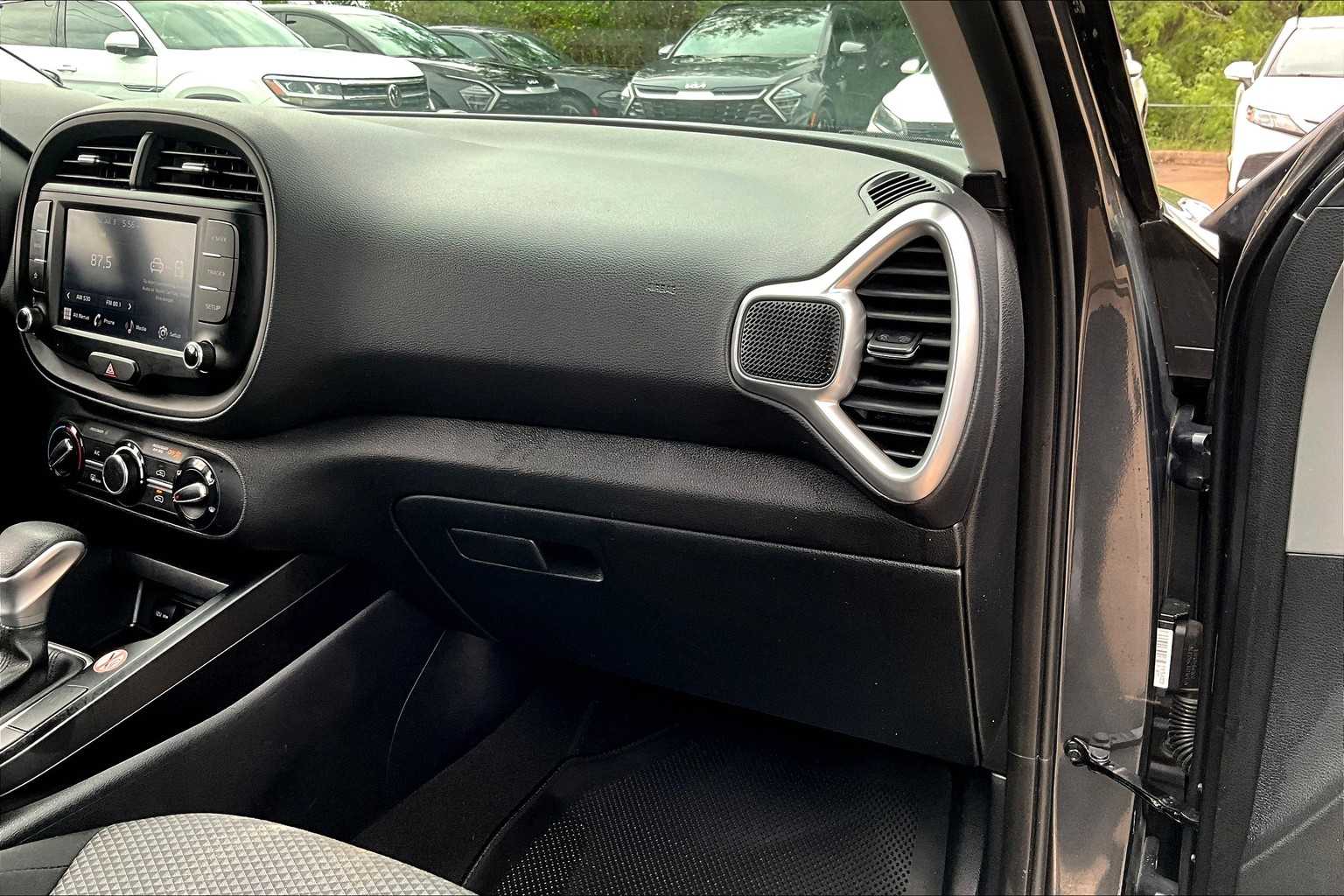 2023 Kia Soul LX S photo 16
