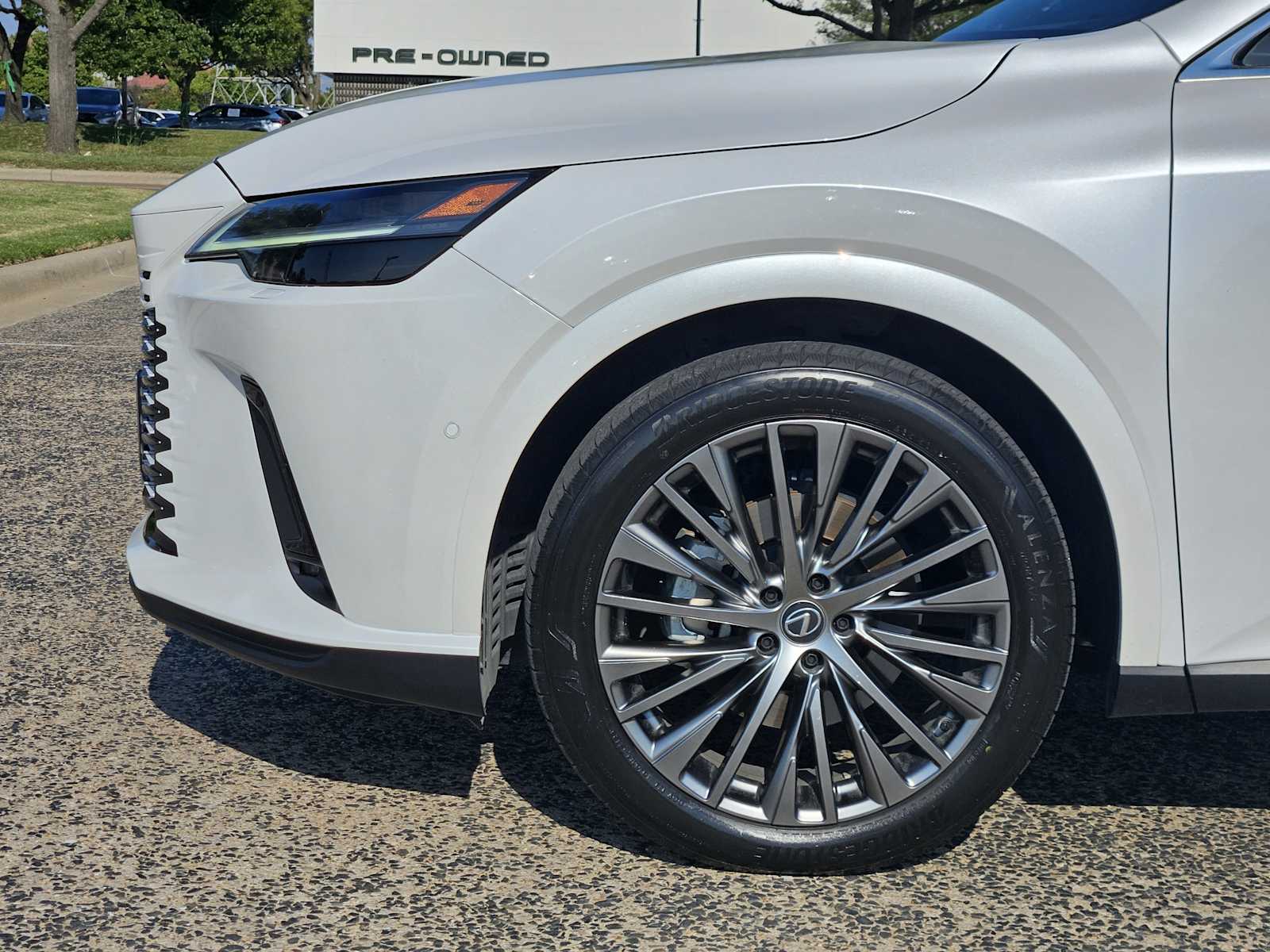 2023 Lexus RX 350 Luxury photo 5