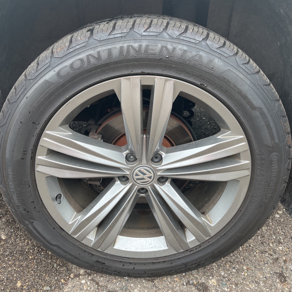 2019 Volkswagen Atlas V6 SEL R-Line photo 3