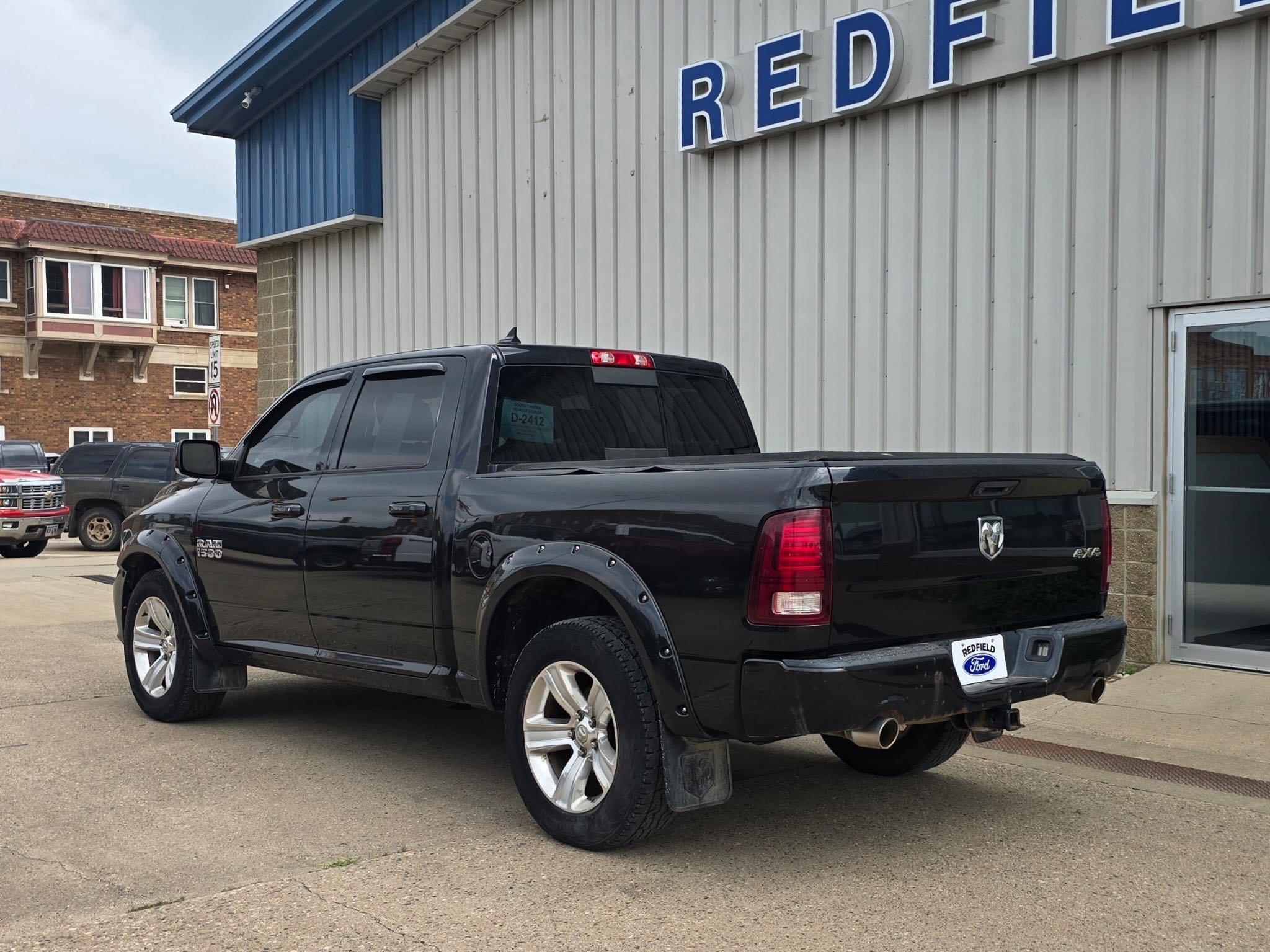2015 Ram 1500 Sport photo 4