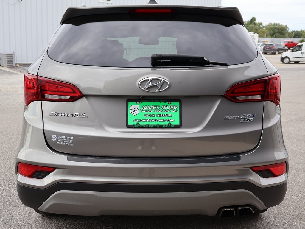 2018 Hyundai Santa Fe Sport 2.0T photo 4