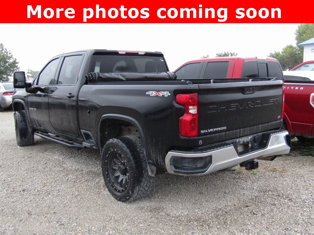 2022 Chevrolet Silverado 2500HD LT photo 3
