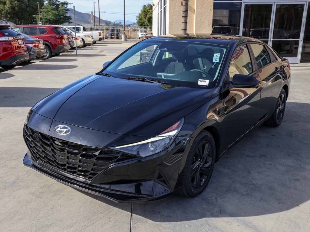 Used 2021 Black Hyundai SEL image 8