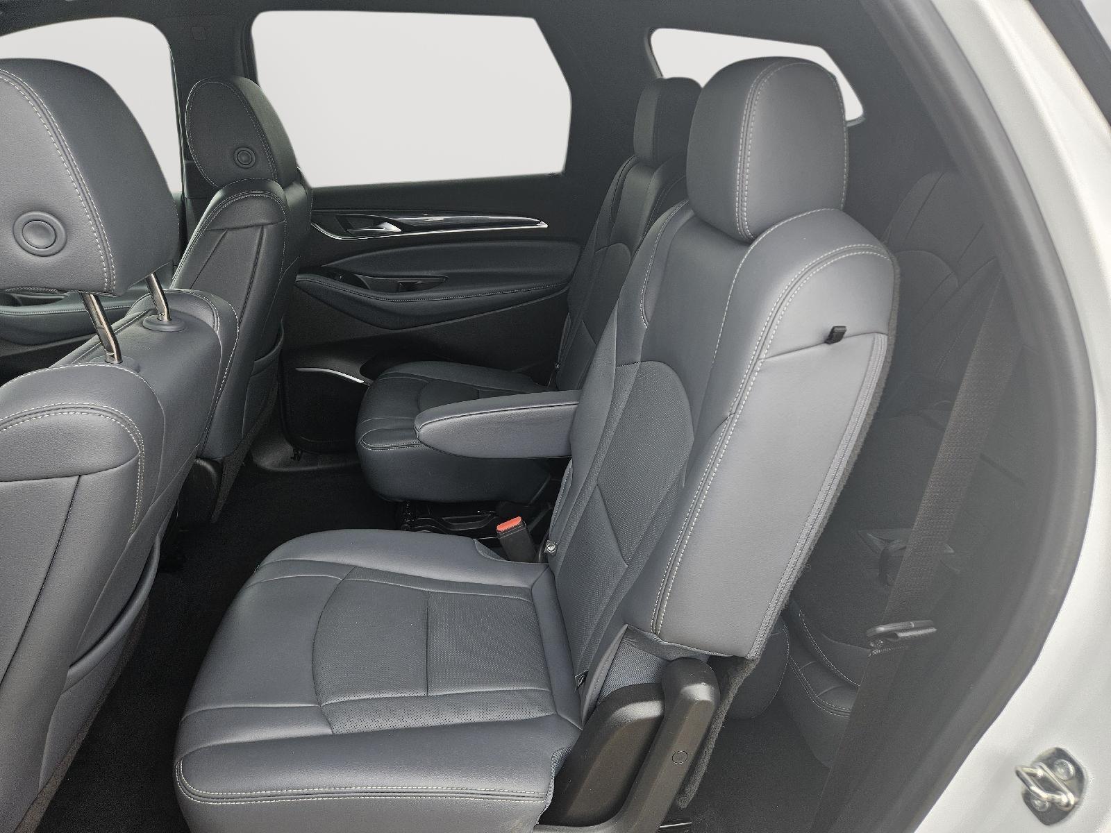 2022 Buick Enclave Premium photo 16