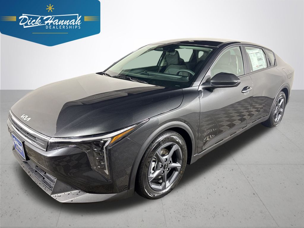 2025 Kia K4 LXS's photo