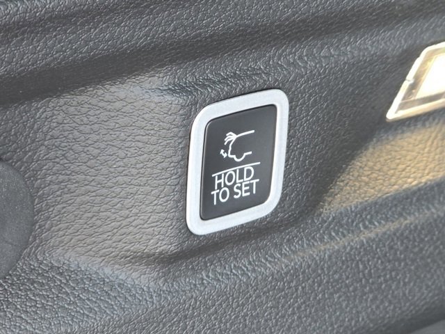2025 Jeep Grand Cherokee Limited photo 16