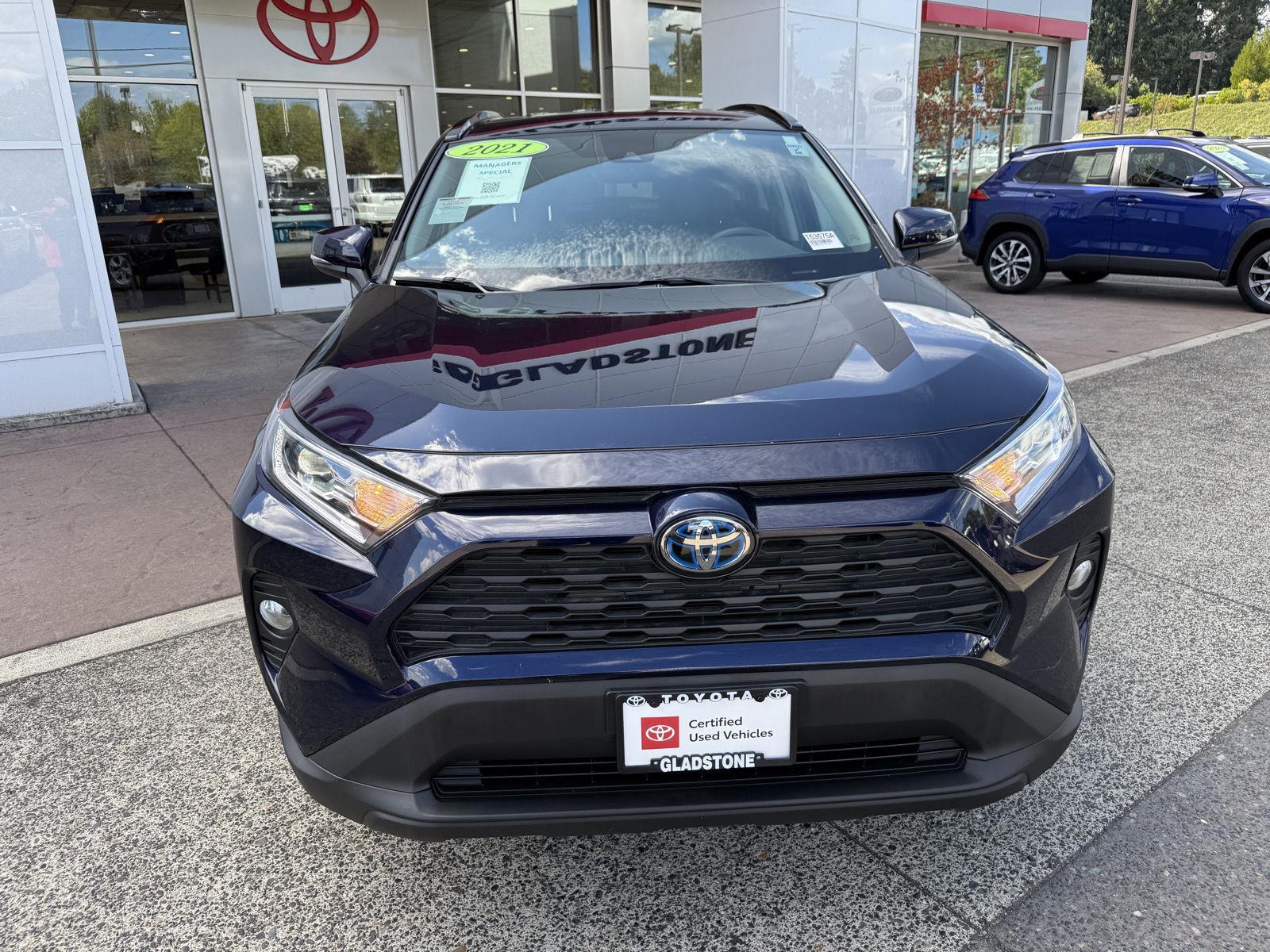 2021 Toyota RAV4 Hybrid XLE photo 9