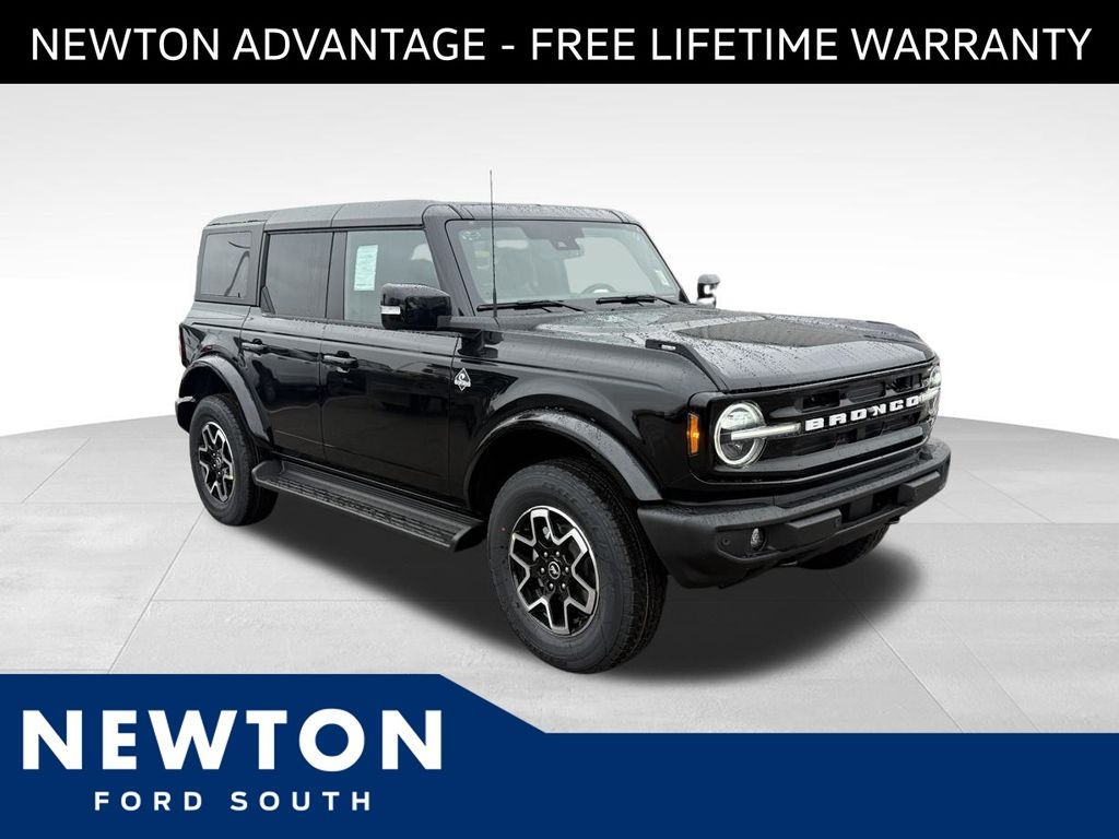 2025 Ford Bronco 4-Door Outer Banks's photo