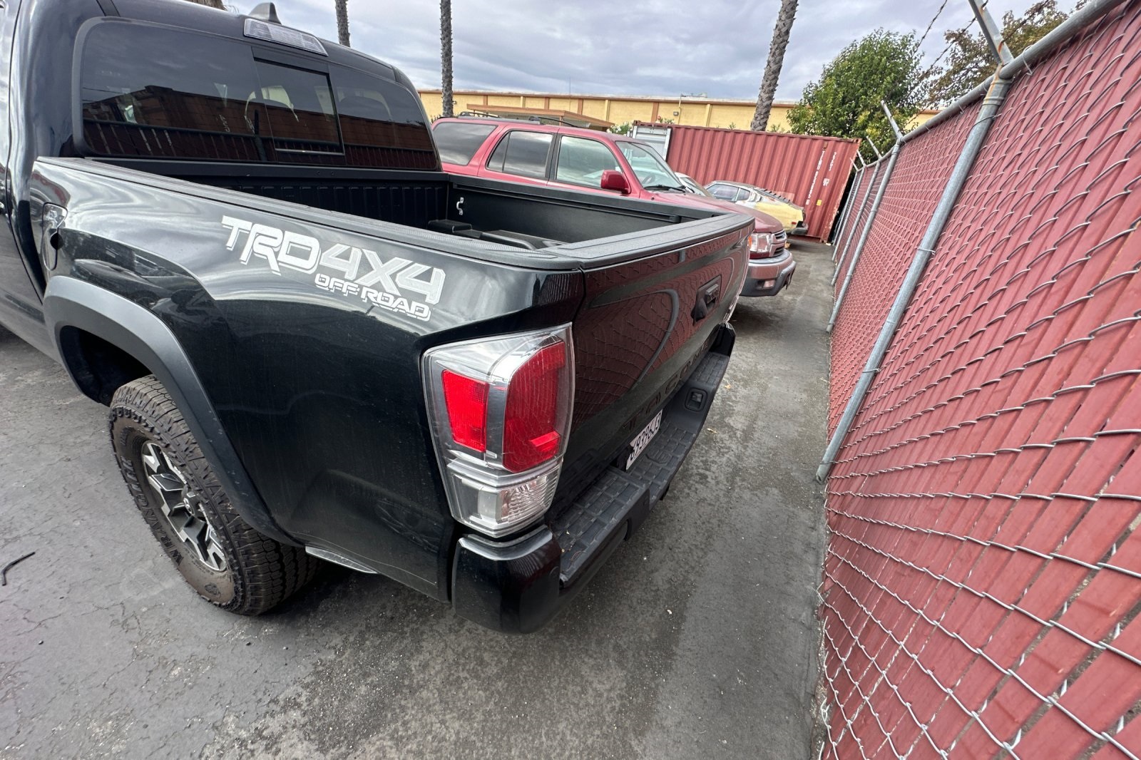 2022 Toyota Tacoma TRD Off-Road photo 3