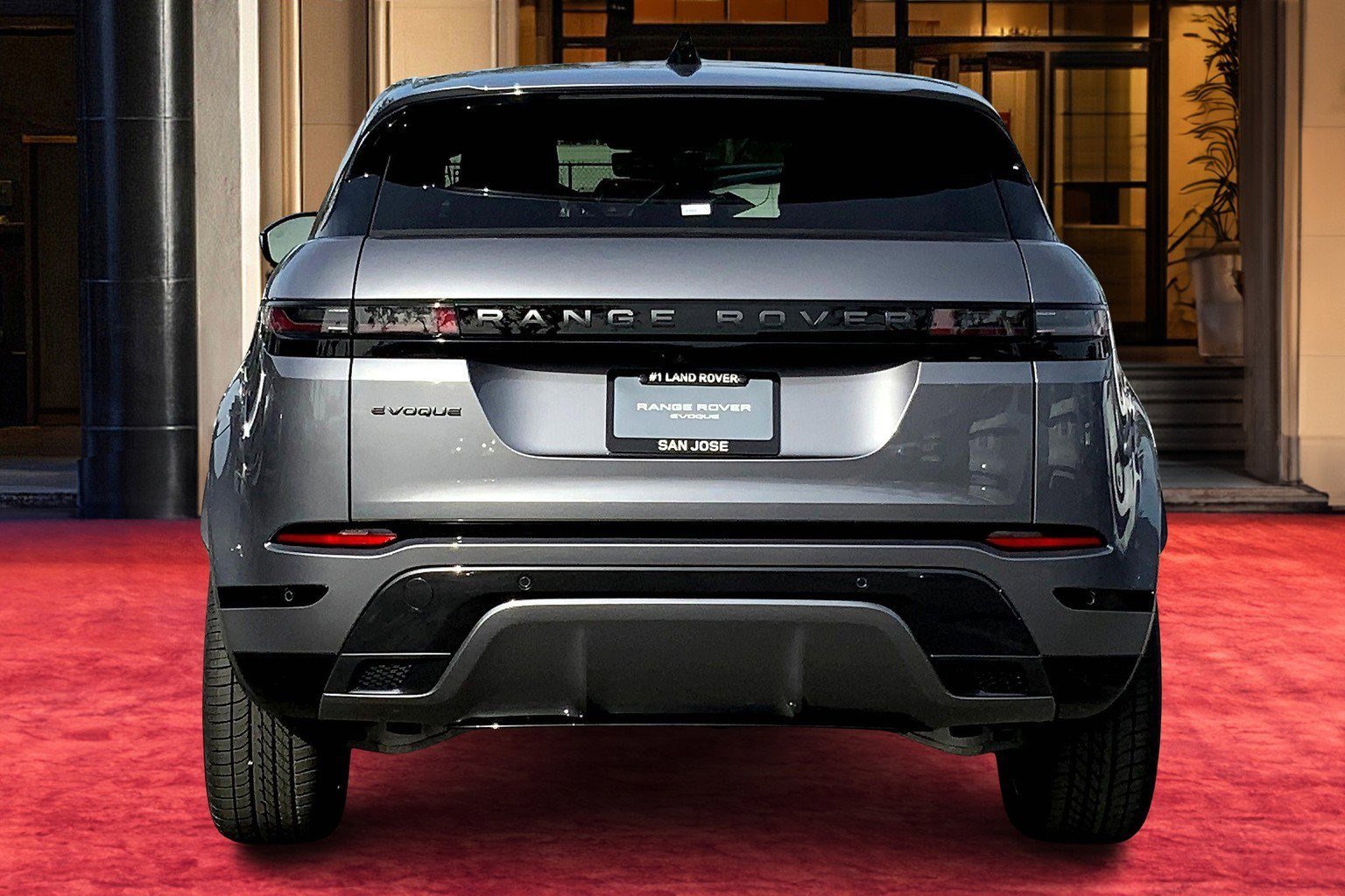 2026 Land Rover Range Rover Evoque Dynamic SE photo 3