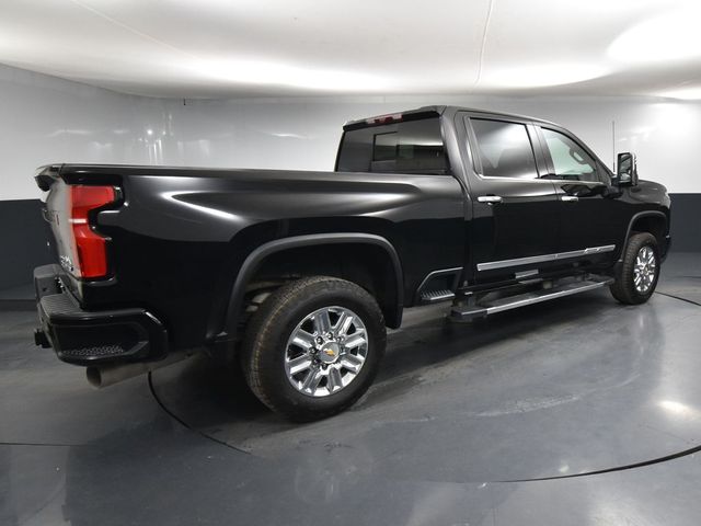 2024 Chevrolet Silverado 3500HD High Country photo 3