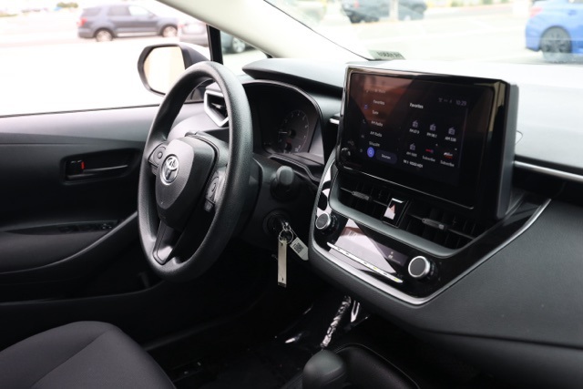 2024 Toyota Corolla LE photo 16