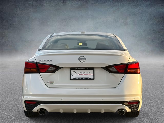 2025 Nissan Altima SV photo 3