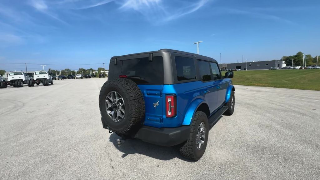 2023 Ford Bronco Outer Banks photo 8