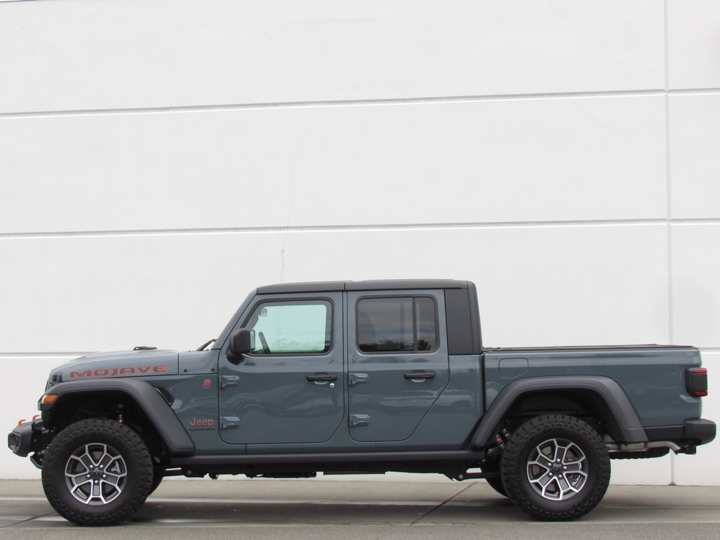 2025 Jeep Gladiator Mojave photo 4