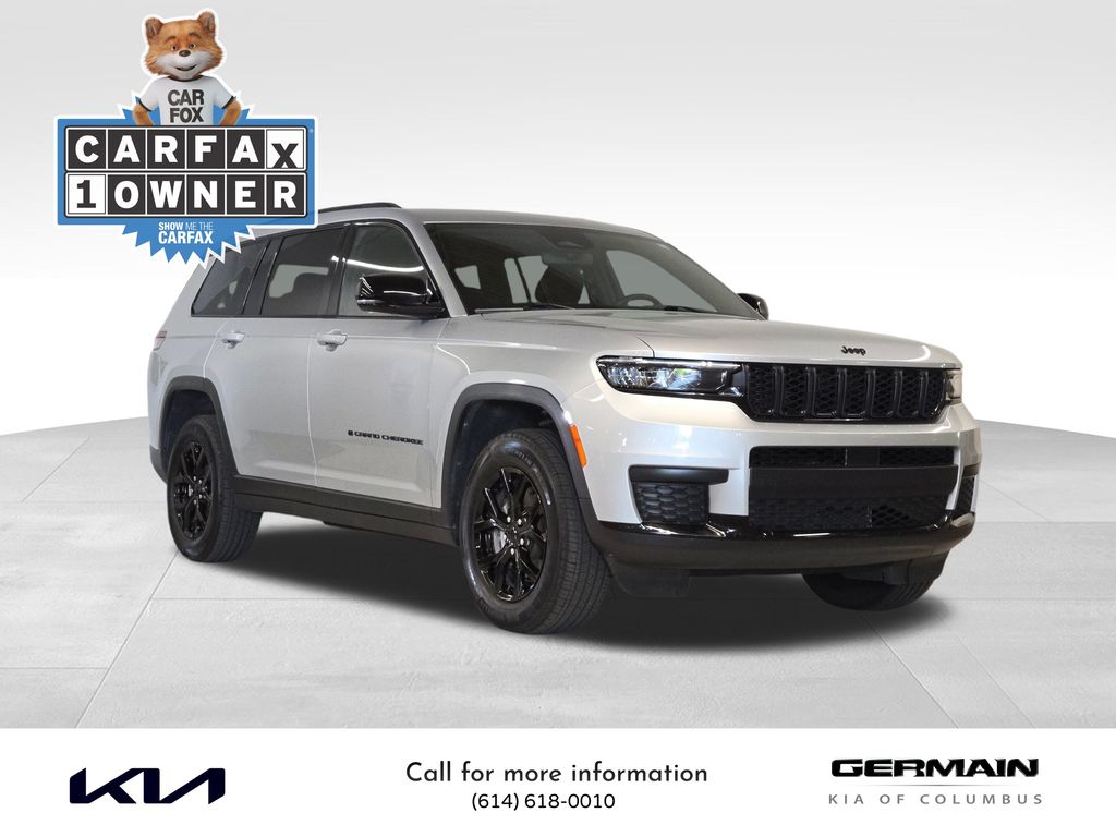 2024 Jeep Grand Cherokee Altitude photo 2