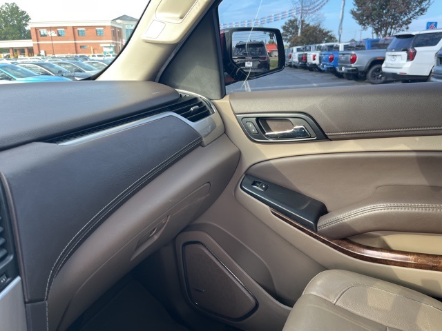 2017 Chevrolet Tahoe LT photo 24